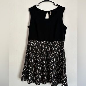 Xhilaration Black And Gold Dress XXL